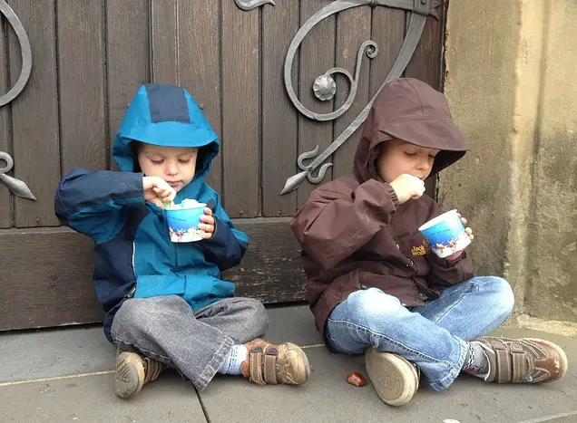 Bitte Kinder nicht aufessen lassen