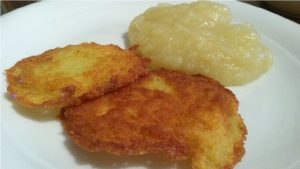 Rezept Kartoffelpuffer mit Apfelmus