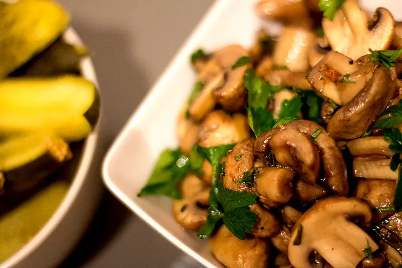 Eingelegte Champignons - Antipasti-Rezept