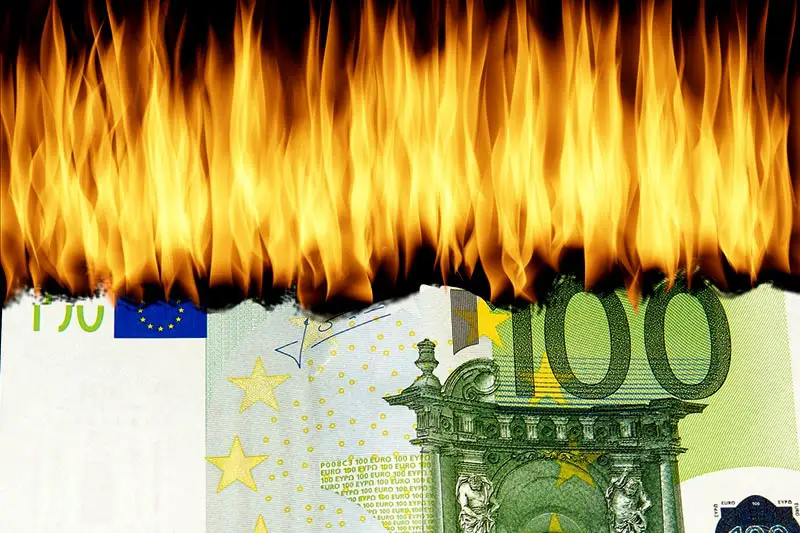 Geld Euro verbrennen