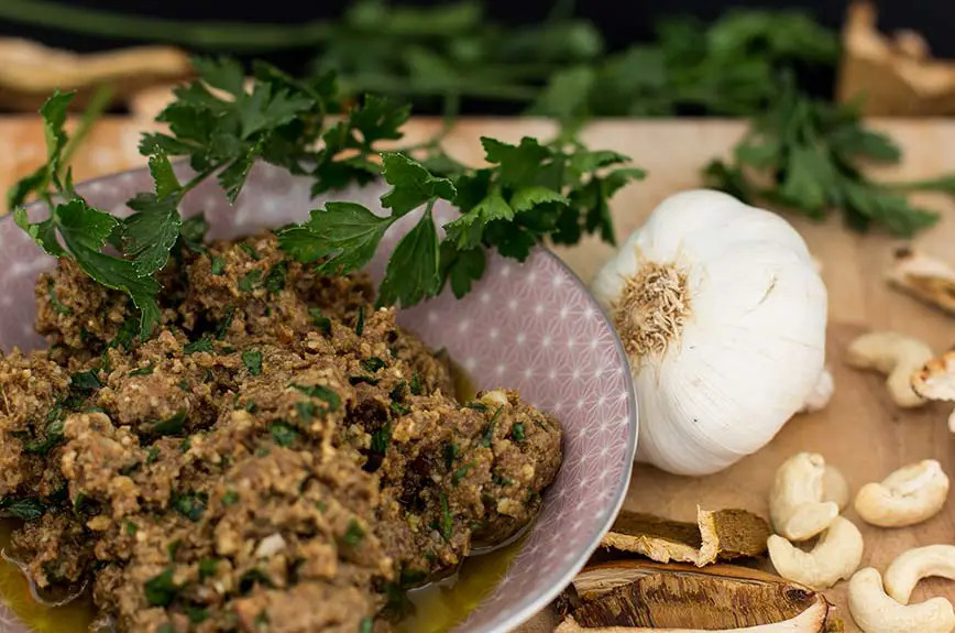 Steinpilzpesto selber machen Rezept