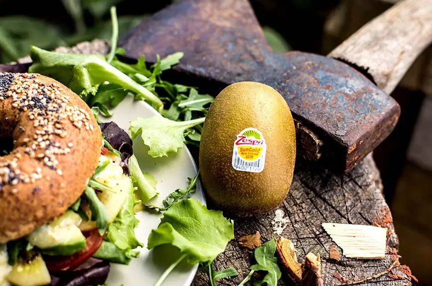 Kiwi Avocado Bagel Rezept vegan