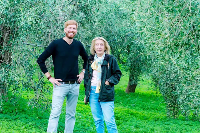 olive joy Anna Pouskouri-Reiche Johannes Hoffmann