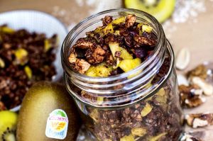 Kiwi Schoko Granola selber machen Rezept