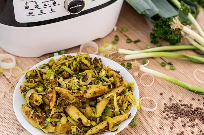 Curry-Schupfnudeln mit Lauch und Linsen Rezept vegan