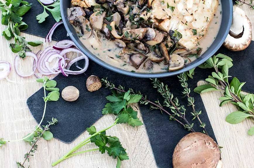 Semmelknödel vegan im Bräter Rezept