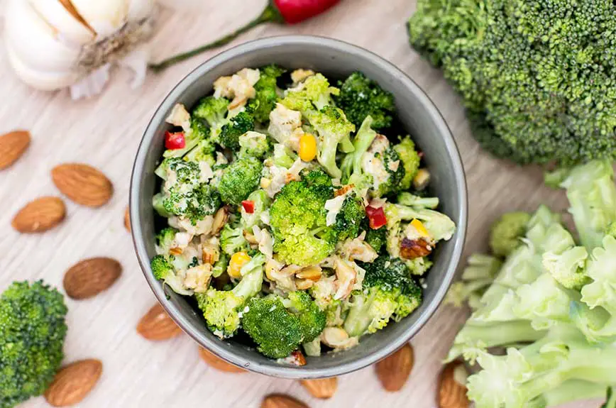 Mandel Brokkoli Salat Rezept vegan