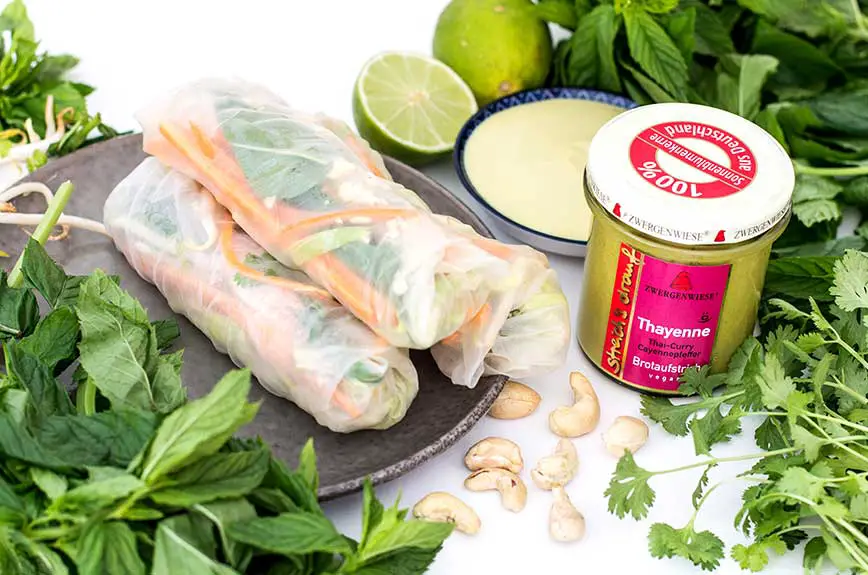 Summerrolls mit Thayenne-Limetten-Dip - WirEssenGesund