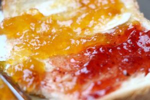 Warum Toast Marmeladenseite