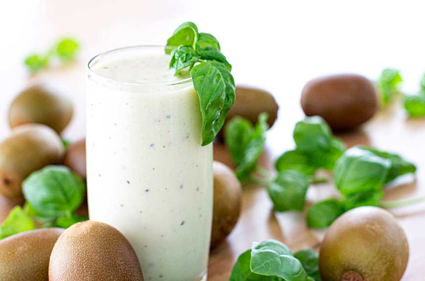 Kiwi Joghurt Shake - WirEssenGesund