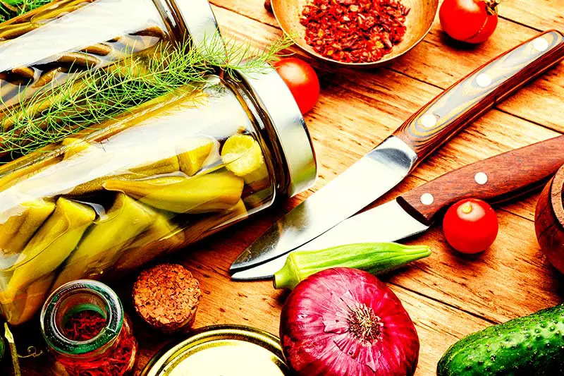 Einkochen: Temperatur und Dauer verschiedener Obst- und Gemüsesorten