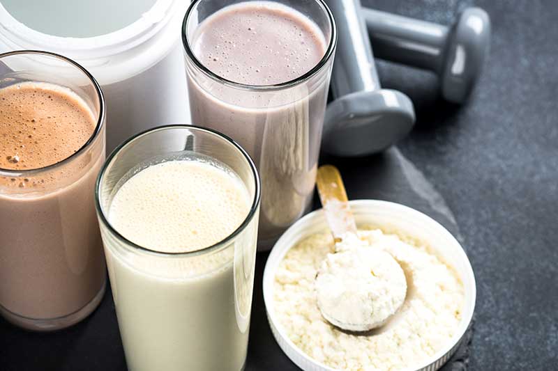 Sport und Ernährung: Was esse ich vor, während und nach dem Sport