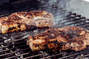 Fleischersatzprodukte doppelt so teuer wie Grillfleisch