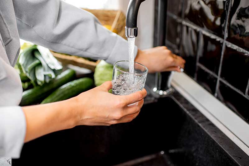 Perfektes Trinkwasser einfach zu Hause aus der Leitung.